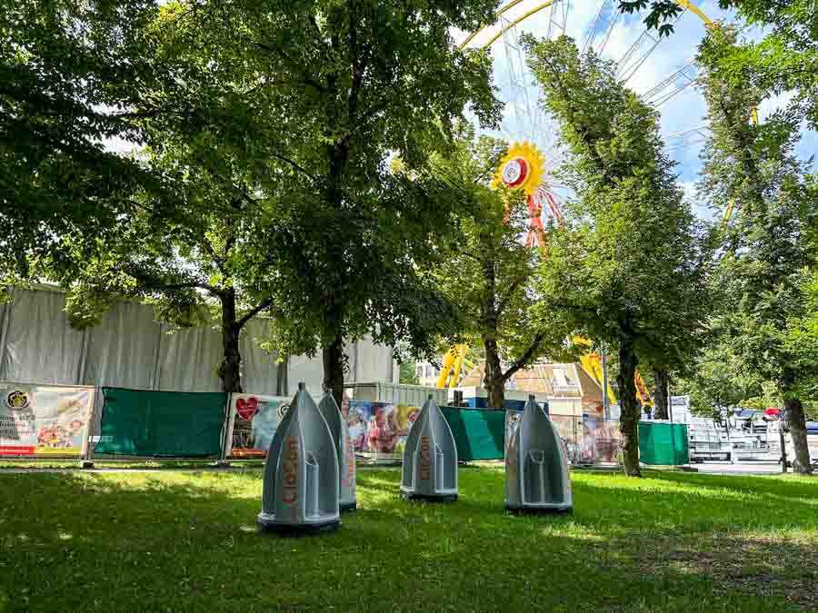 mobile_urinale_herbstfeststadttipps_rosenheim