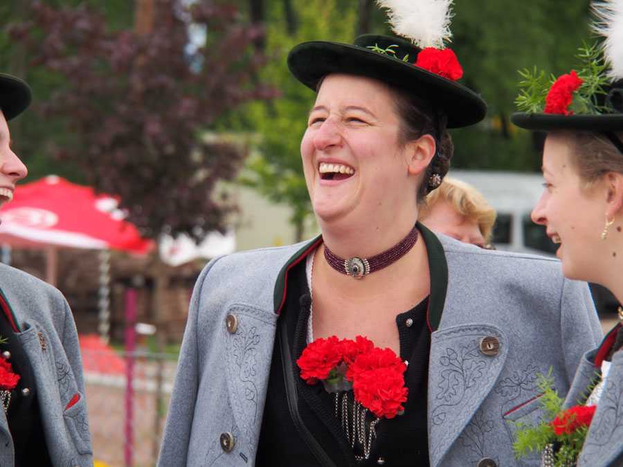 maibaum_aufstellen_rosenheim_020