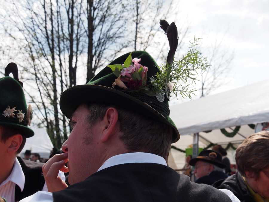 maibaum_aufstellen_rosenheim_116