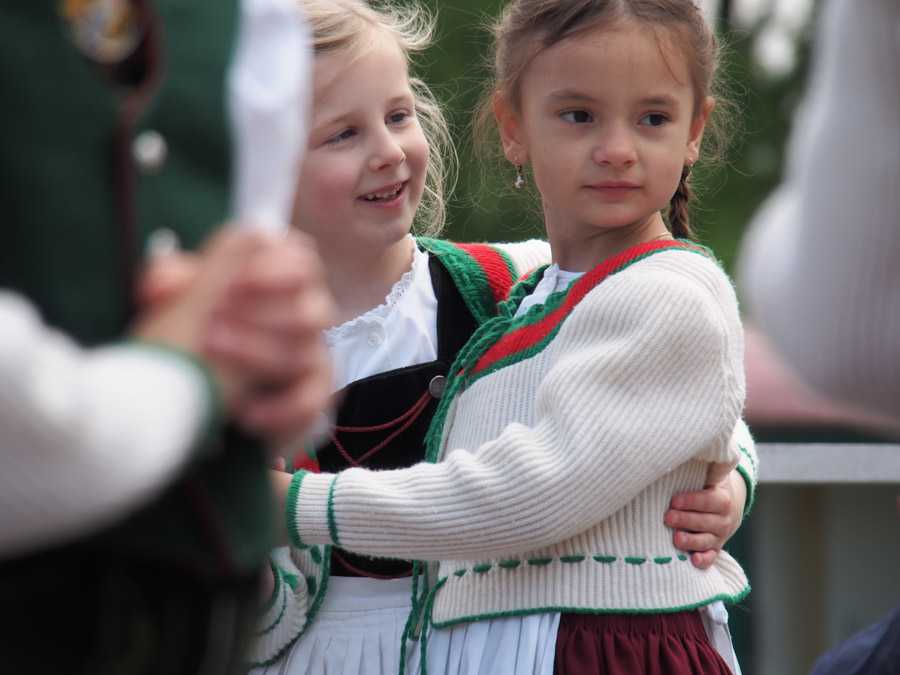 maibaum_aufstellen_rosenheim_102