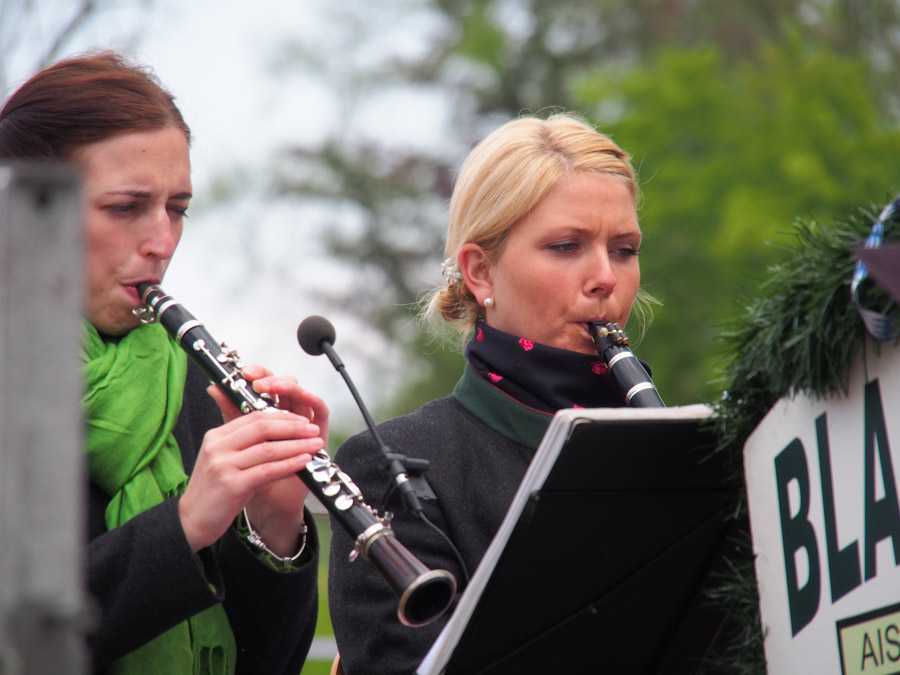 maibaum_aufstellen_rosenheim_092