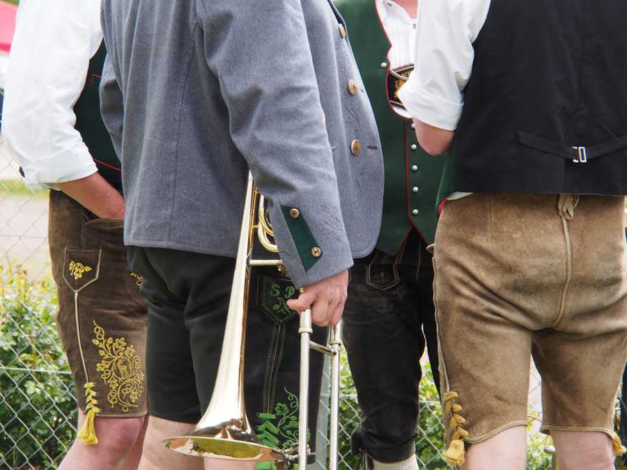 maibaum_aufstellen_rosenheim_071