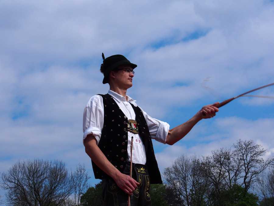 maibaum_aufstellen_rosenheim_112