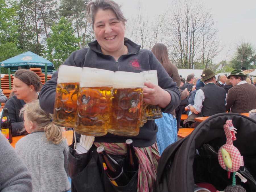 maibaum_aufstellen_rosenheim_095