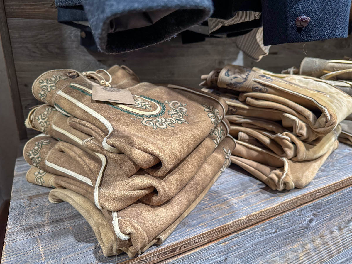 Lederhosen bei Beo Trachten Rosenheim