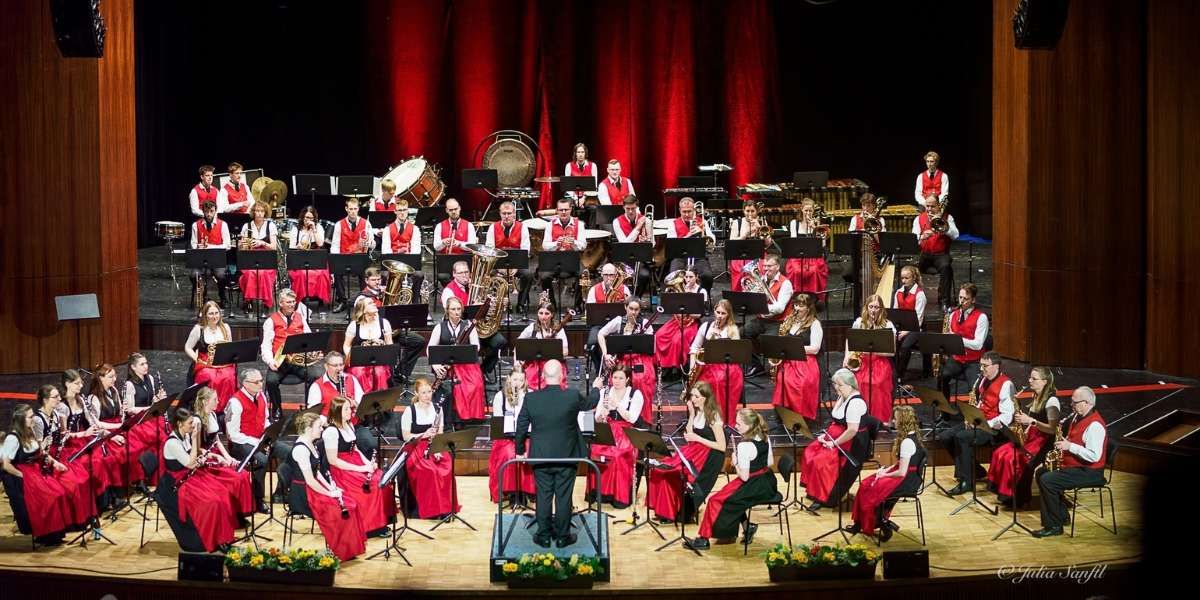 Konzert: Jubiläumskonzert 60 Jahre Stadtkapelle Rosenheim
