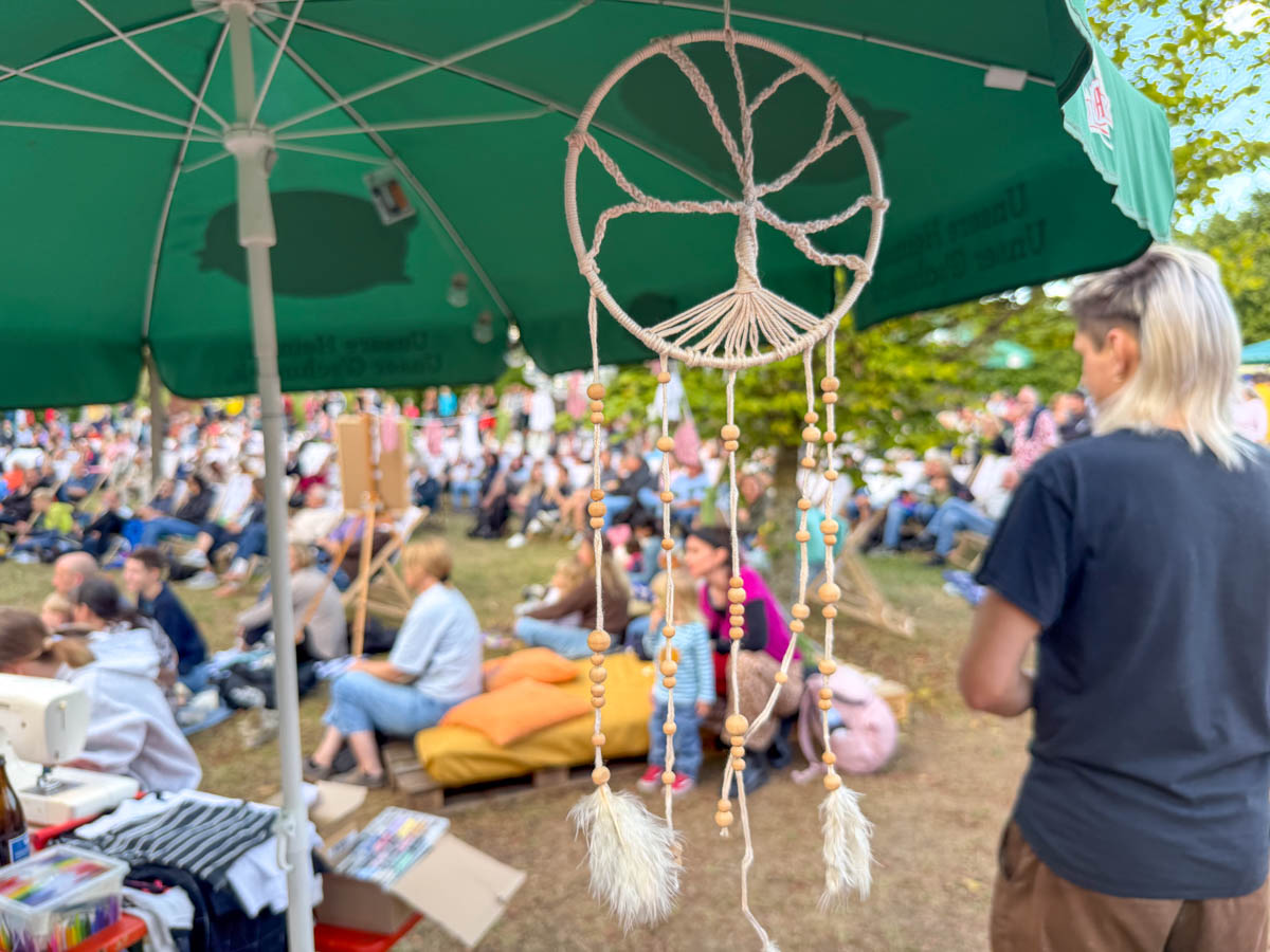 kulturstrand-upcycling-thehummingstrats-hulaboys-credit-stadttipps-25