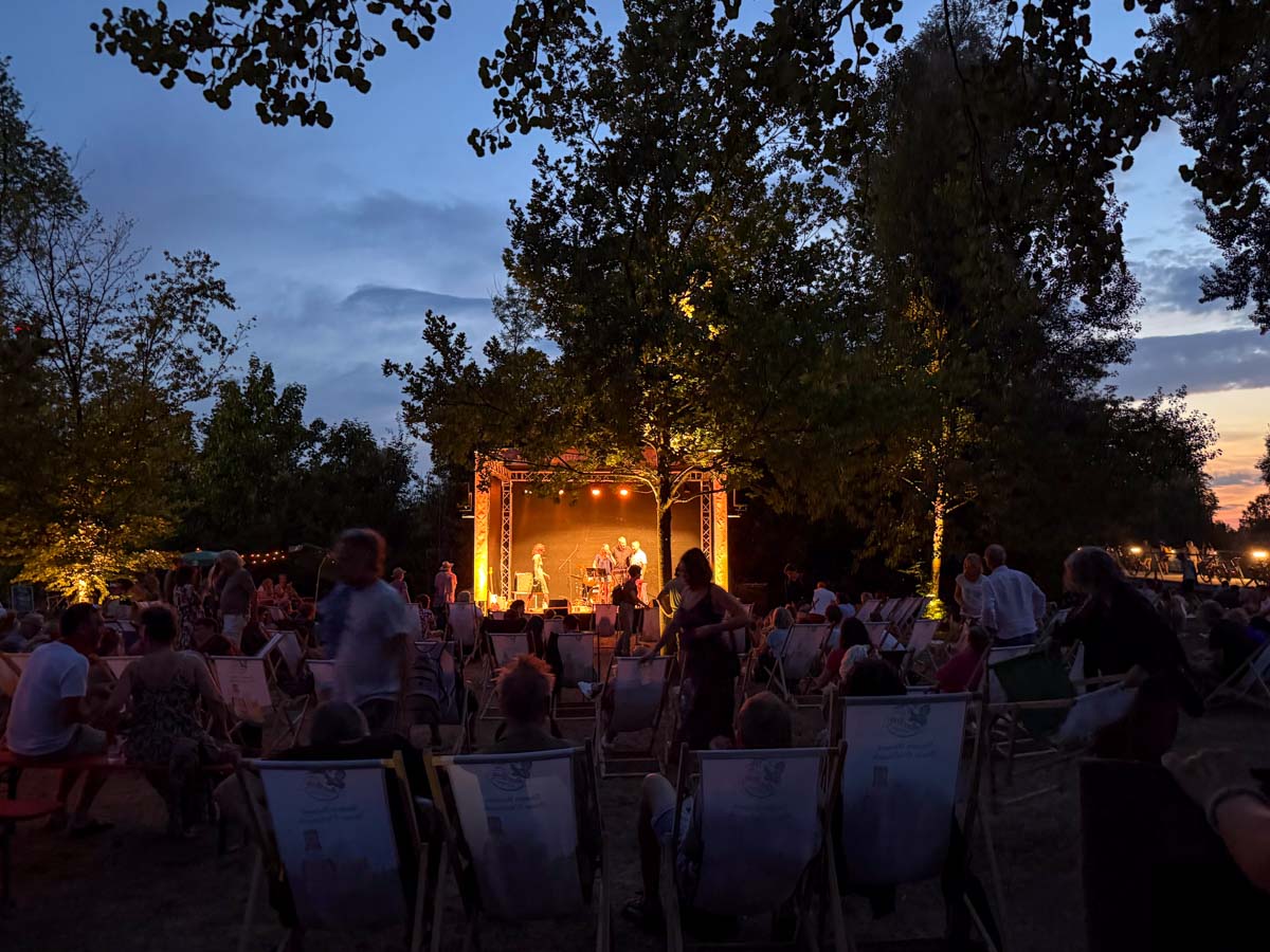 kulturstrand-rosenheim-kunstverein-cafegertraud-taxiyeye-credit-stadttipps-39