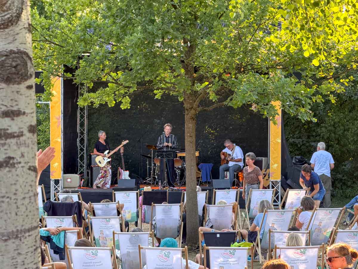 kulturstrand rosenheim kunstverein cafegertraud taxiyeye credit stadttipps 13