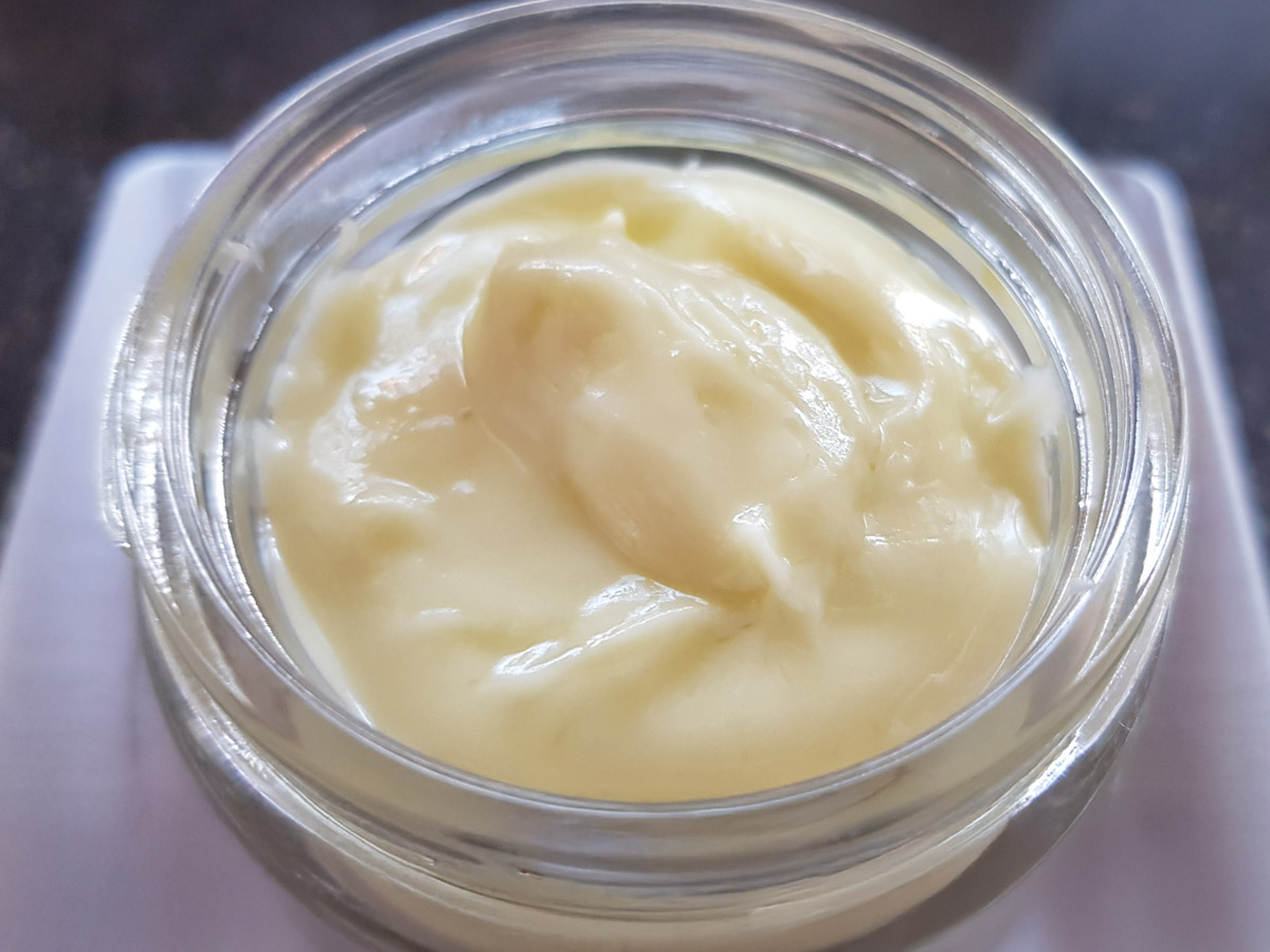 lieblingskraeuter fluffige creme copyright bettina soelch