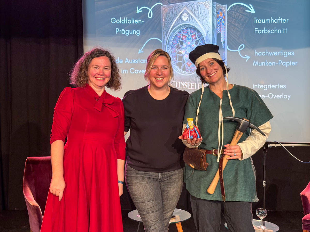 Fantasy Lesefestival Jennifer Morscheiser,  Henrike Tönnes und Mira Valentin