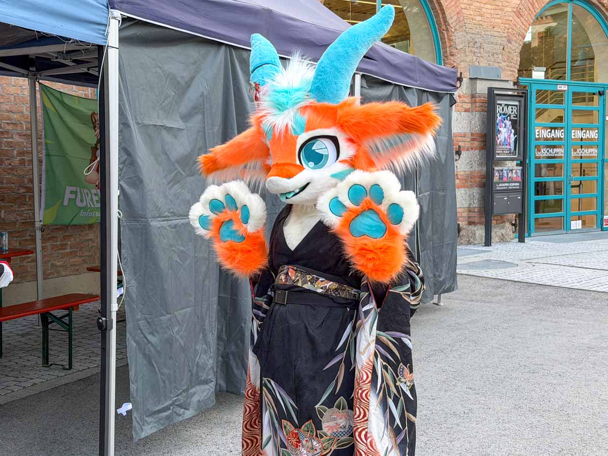 fantasy lesefestival Fursuiter