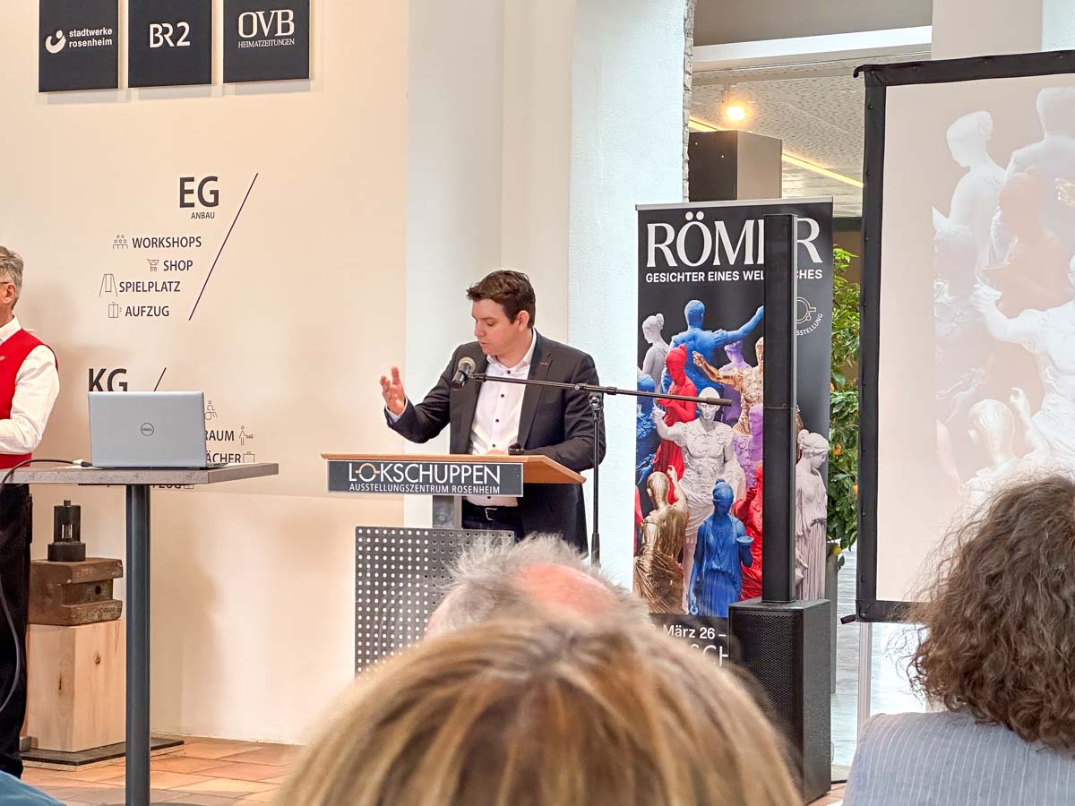 ausstellung roemer presskonferenz lokschuppen credit stadttipps 09