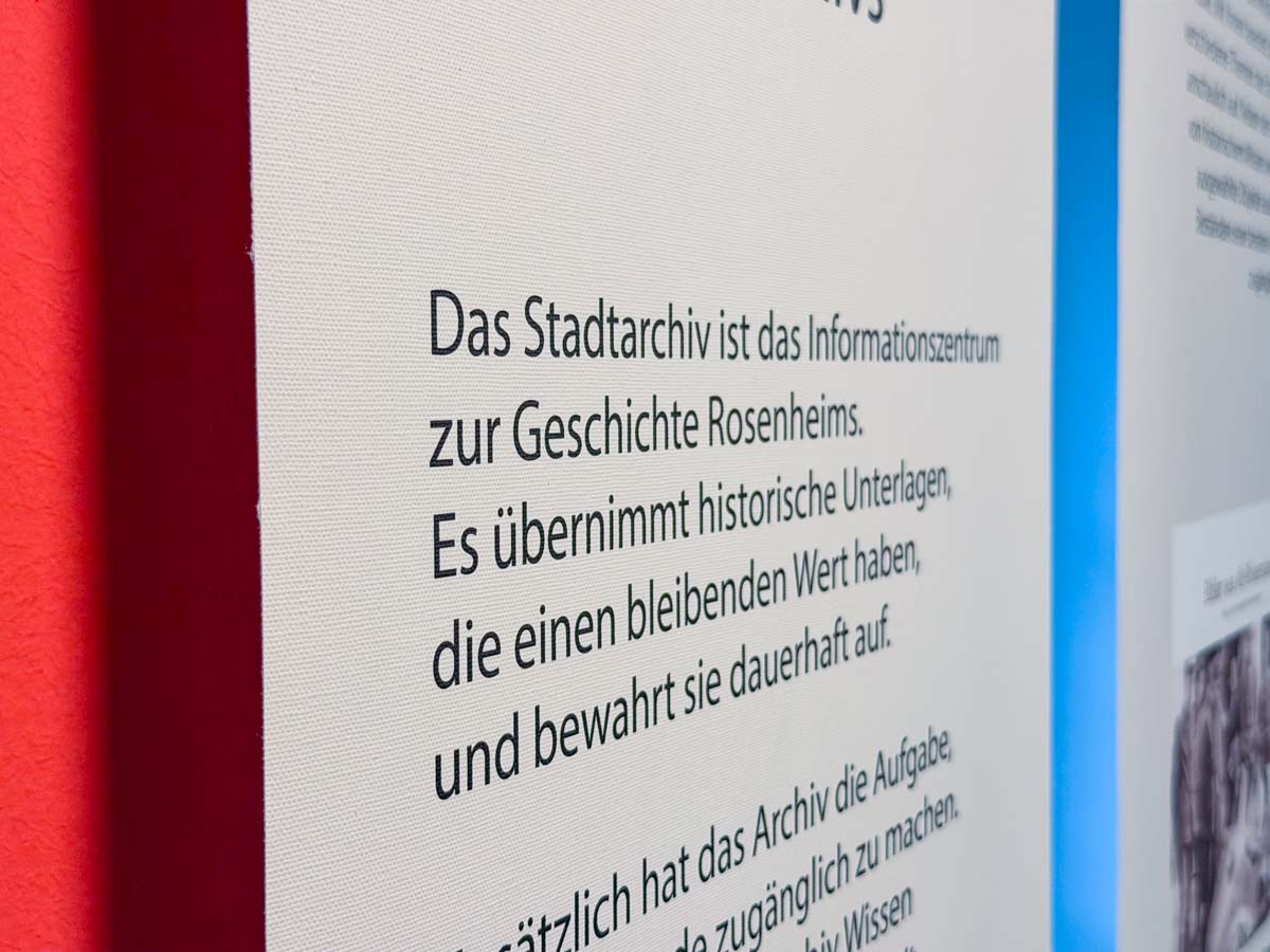 stadtarchiv-eroeffnung-ausstellungsflaeche-credit-stadttipps-rosenheim-09