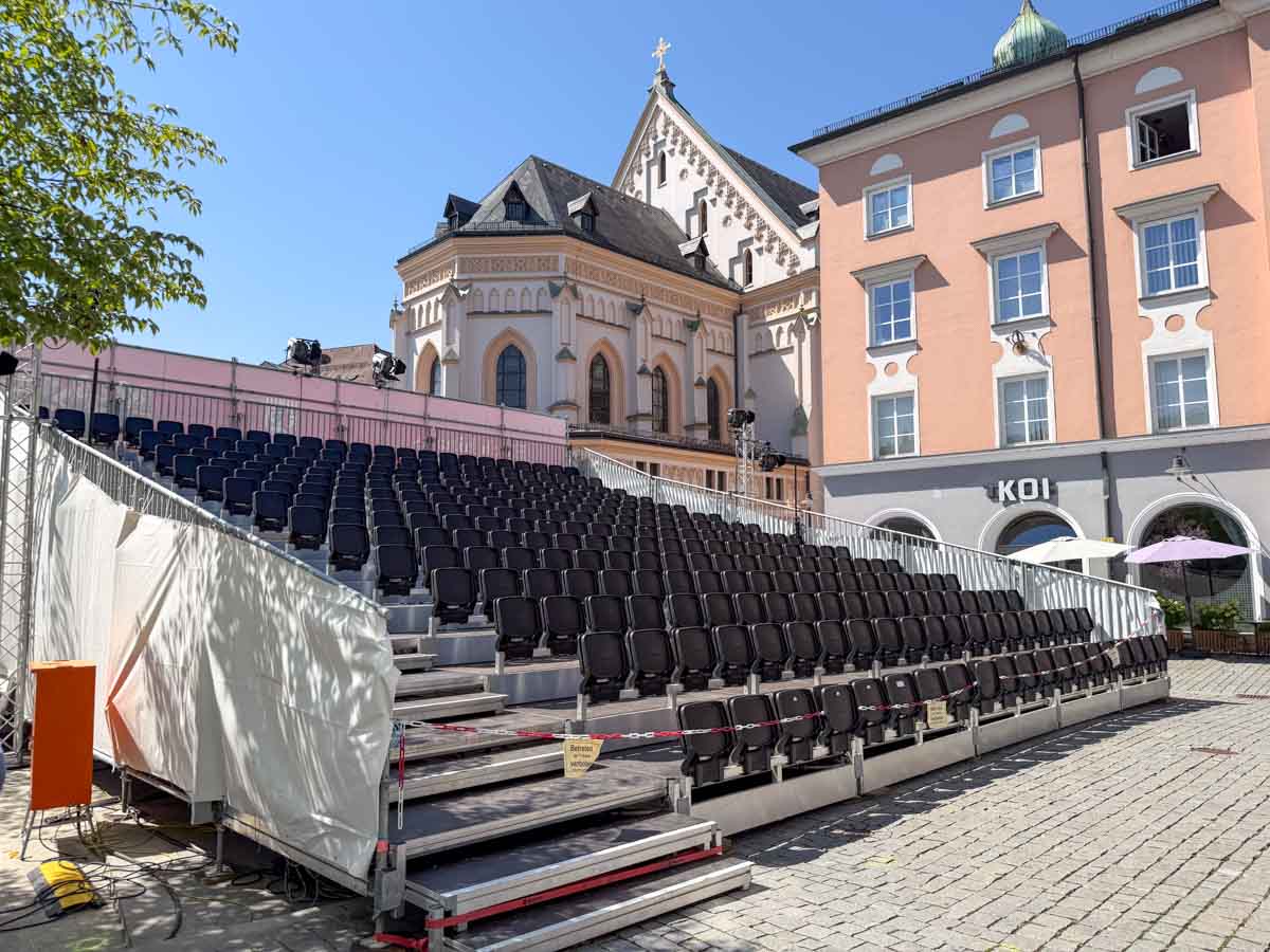 Tribühne Stadtspiel »Hoch hinaus«