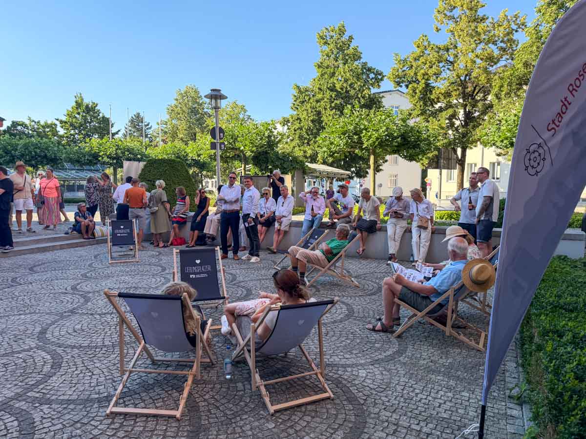 Eröffnung *transit art Vorplatz Rathaus