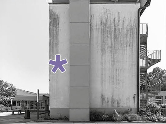 Wand Mittelschule Westerndorf vorher