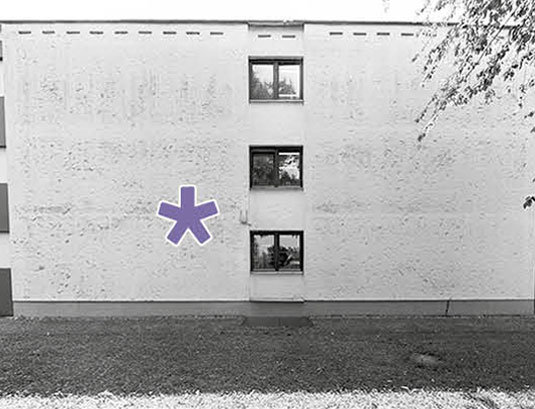 BRK Seniorenwohnheim Wand vorher