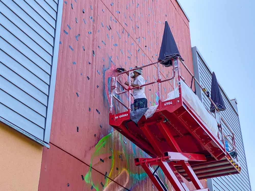 Transit Art Wand Glitch Art, Modepark Röther, Künstler Gera1 Athen