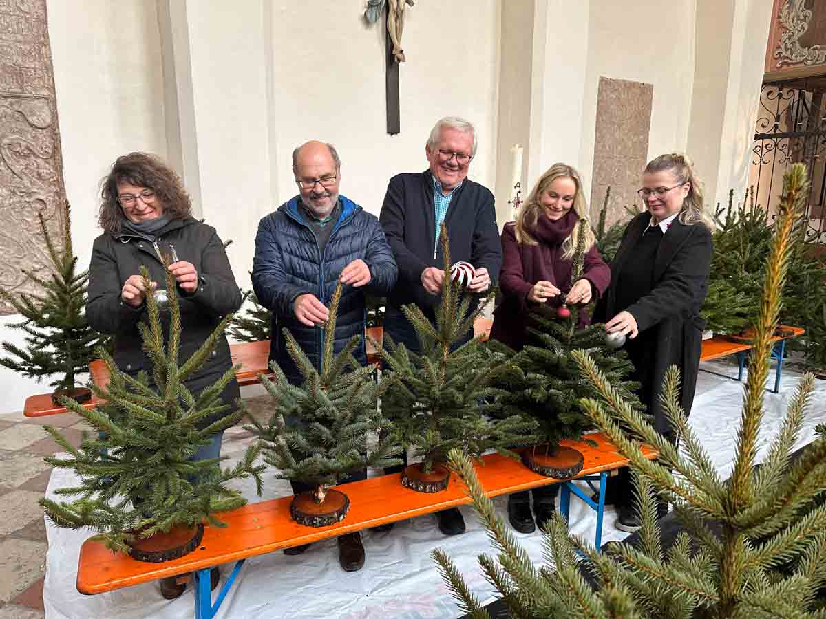 christbaumschmuecken wirtschaftlicher verband credit stadttipps 02