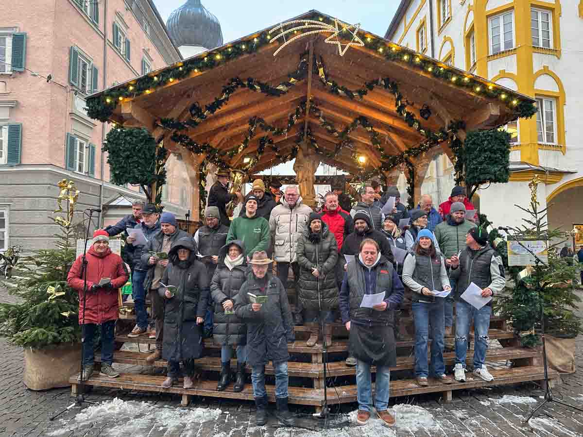 weihnachtssingen christkindlmarkt credit stadttipps rosenheim 01