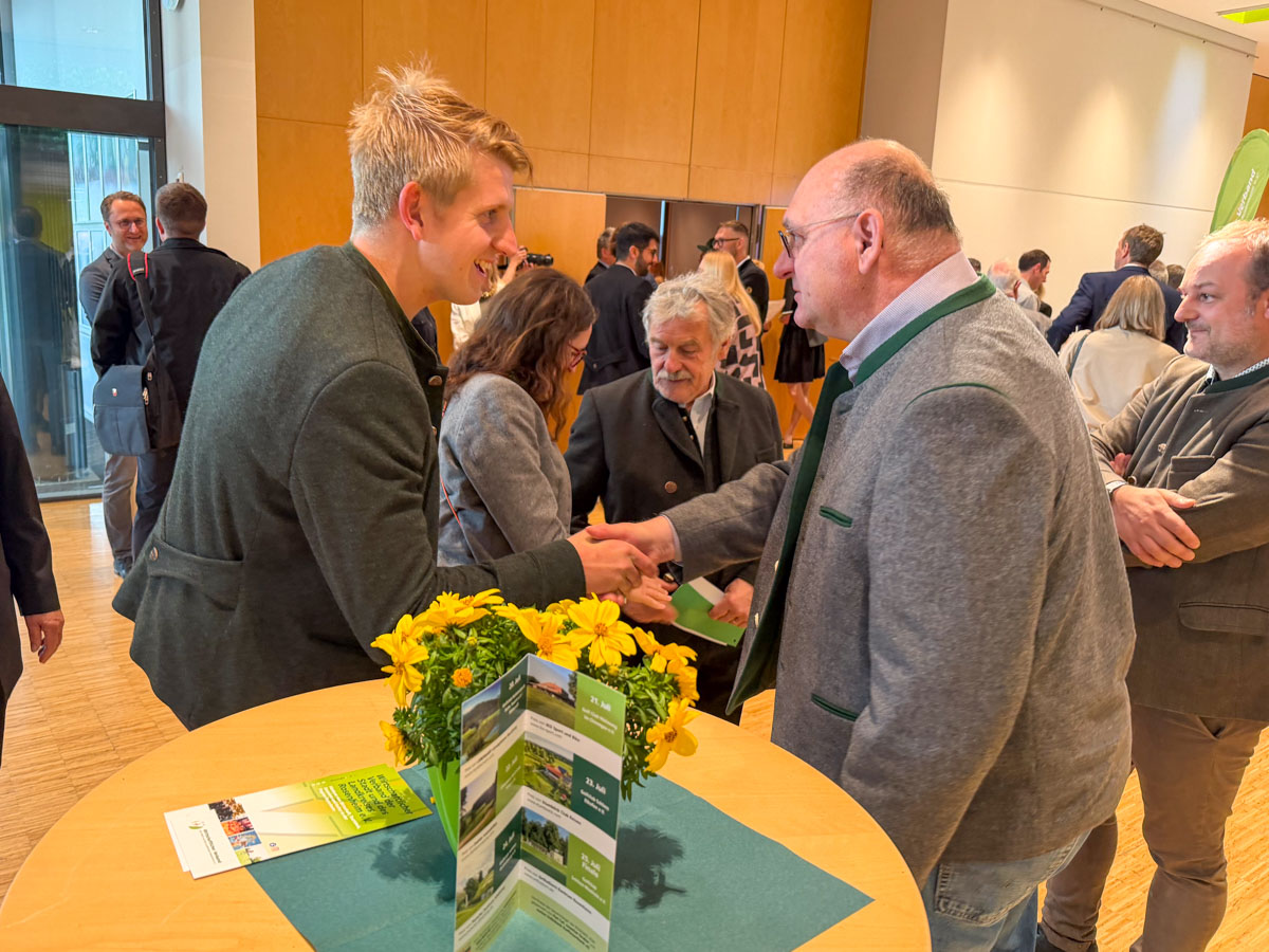 wirtschaftlicher-verband-mitgliederversammlung-credit-stadttipps-001