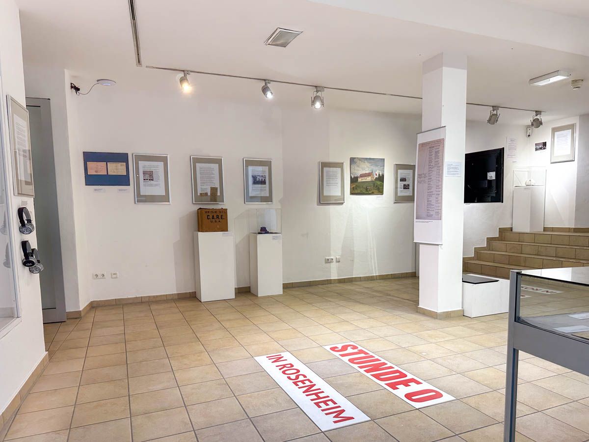 Führung mit Gesprächsrunde Sonderaustellung »Stunde 0.«