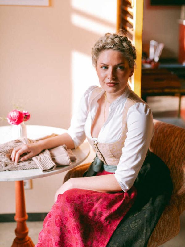 Dirndl erhältlich bei Beo in Rosenheim
