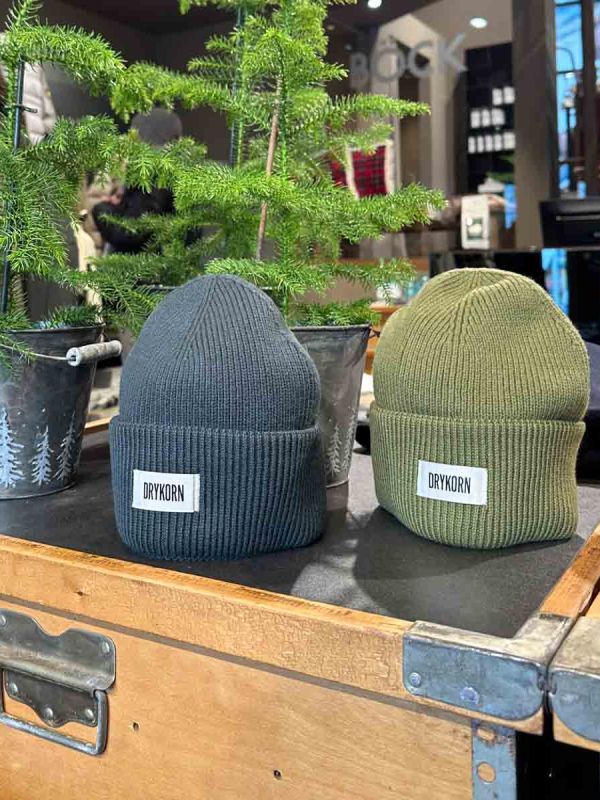 Cool & warm: Woll-Beanies von Drykorn. Erhältlich bei Böck in Rosenheim.