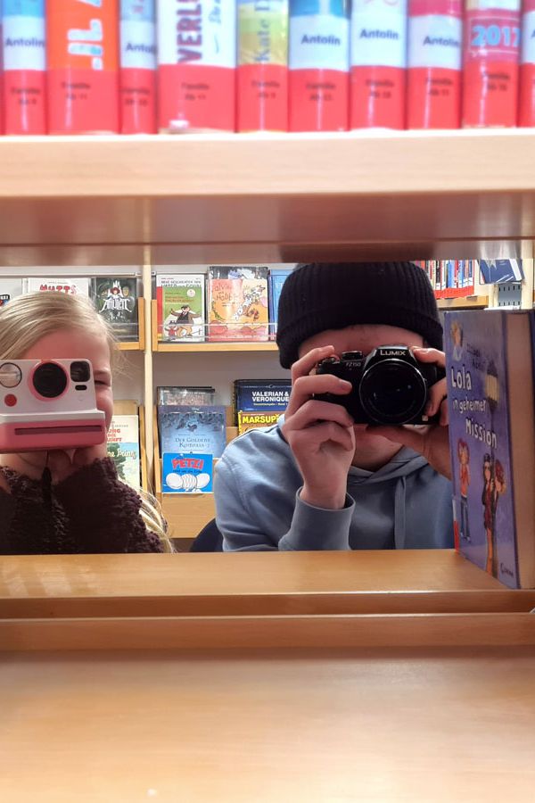 Fotorallye zwischen den Büchern in der Stadtbibliothek