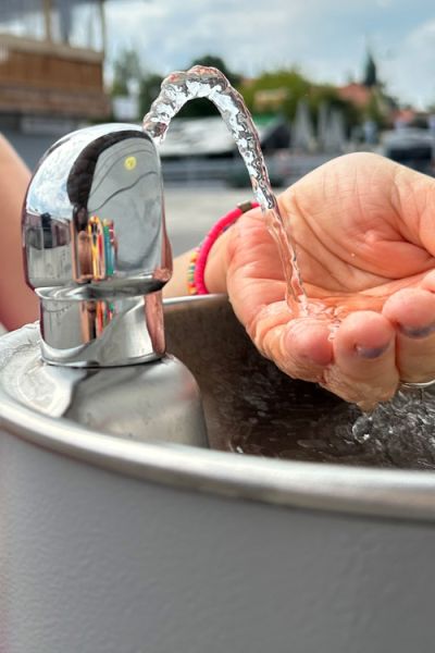 Trinkwasserspender am Glückshafen