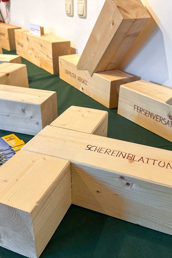 Ausstellung »Holzverbindungen« im Holztechnischen Museum
