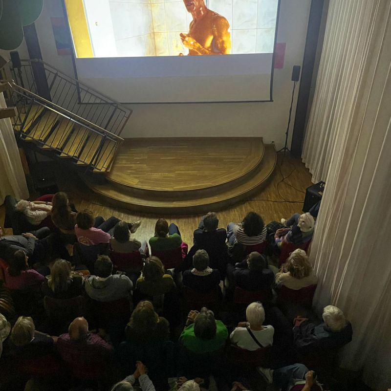 Programmkino in der Stadtbibliothek 01
