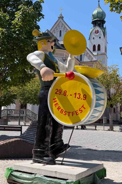 Herbstfest Trommler am Ludwigsplatz in Rosenheim