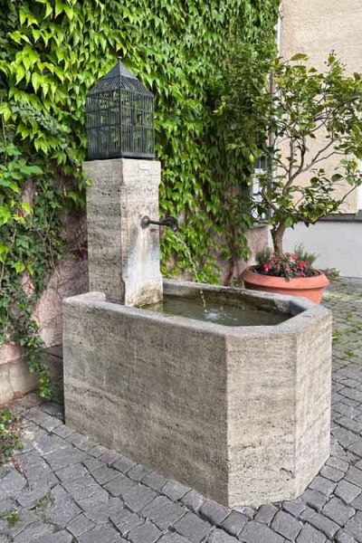 Vogelbrunnen Nikolauskirche