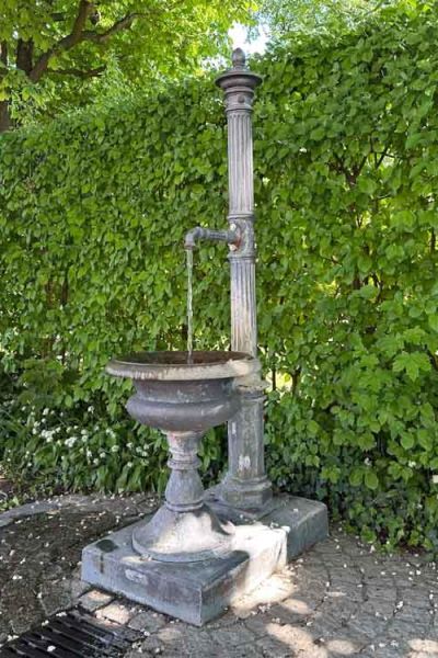 Trinkwasserbrunnen Klosterkirche 02