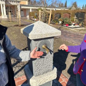 Einweihung Trinkwasserbrunnen im Friedhof Rosenheim