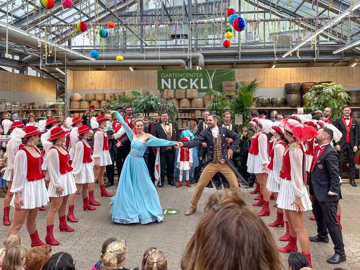 Fasching im Gartencenter Nickl Rosenheim