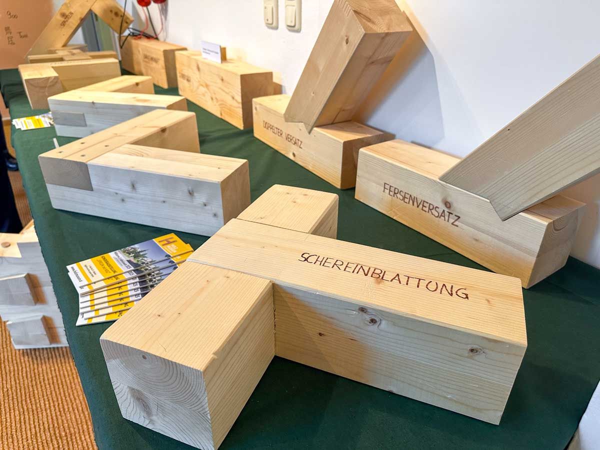 Ausstellung »Holzverbindungen« im Holztechnischen Museum