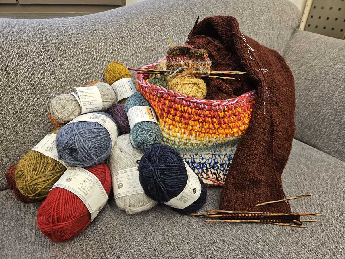 Komme was Wolle: Stricken, Sticken & Häkeln in der Stadtbibliothek