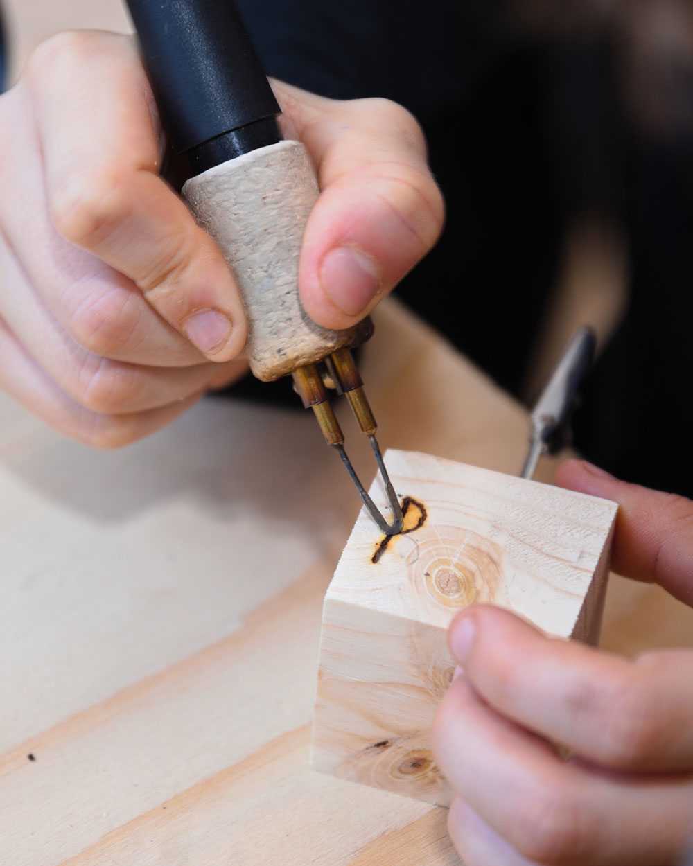 Wissen, Werkzeug, Würfel - entdecke die Welt der Holztechnik!