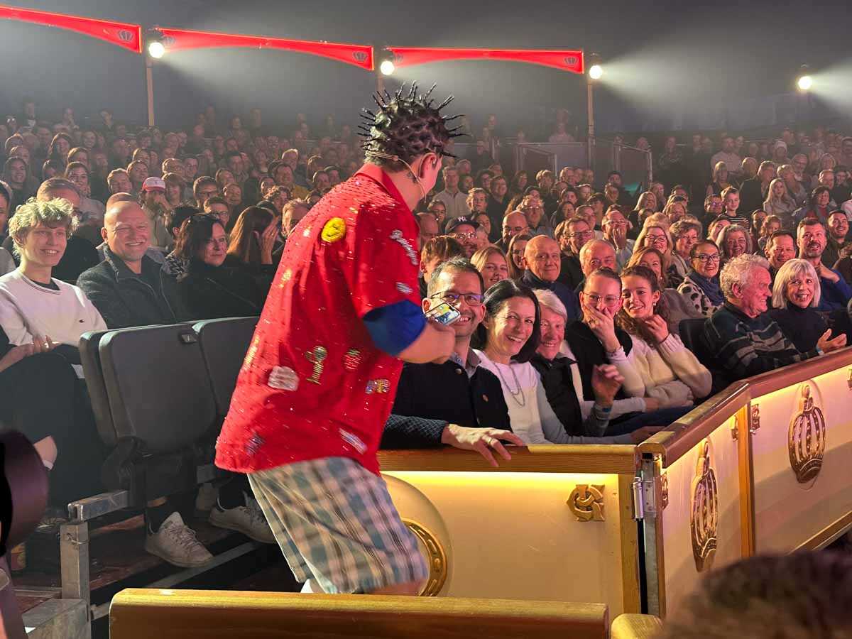 Premiere des Circus Krone Weihnachtscircus in Rosenheim