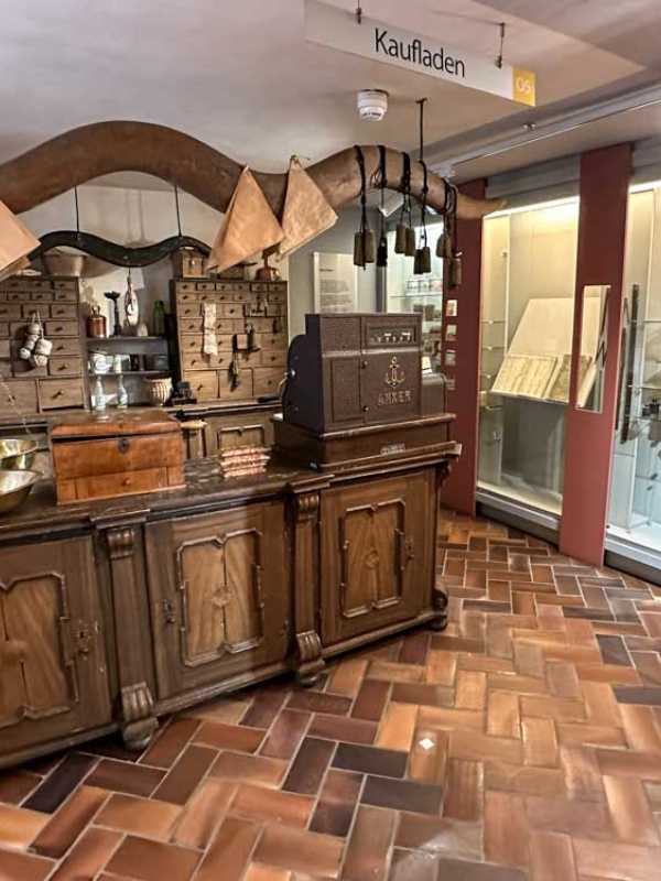 Ausstellungsbesuch oder Workshop im Städtischen Museum verschenken