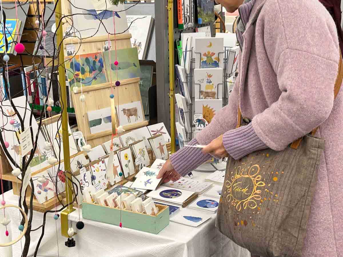 stadtbibliothek-weihnachtsmarkt-credit-stadttipps-rosenheim-34