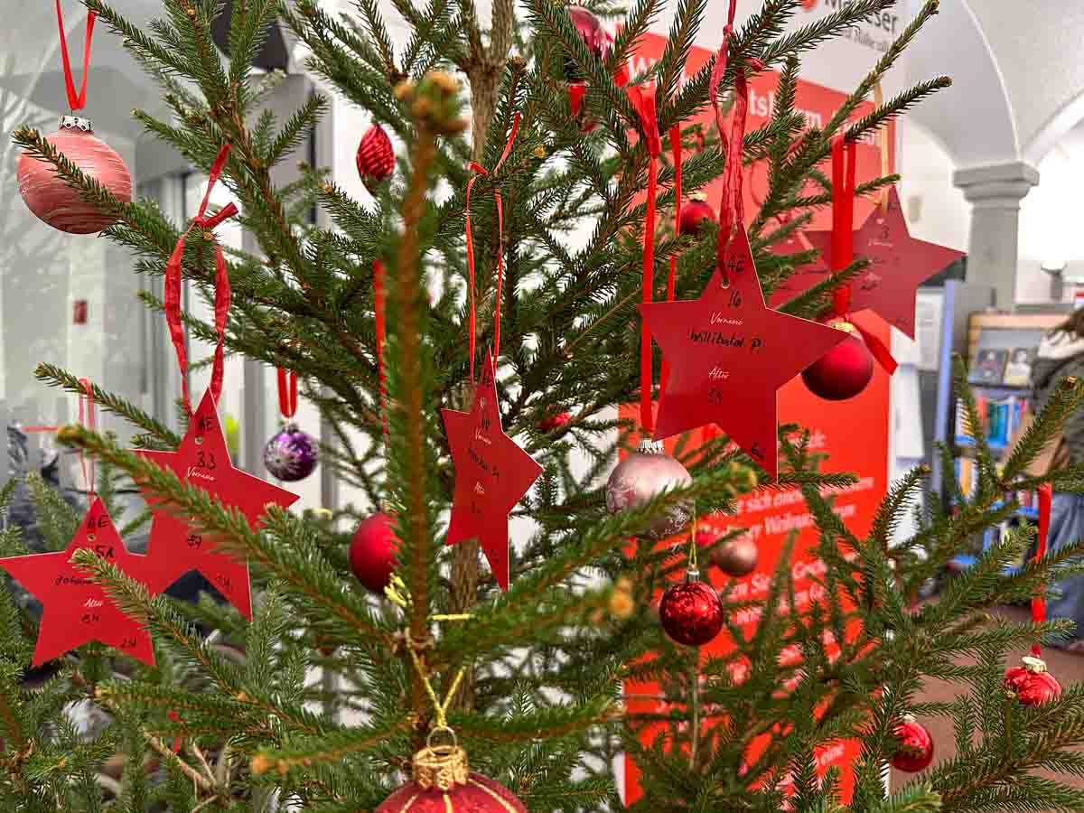stadtbibliothek-weihnachtsmarkt-credit-stadttipps-rosenheim-47
