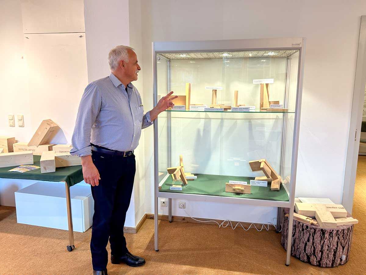ausstellung-holzverbindungen-holztechnisches-museum-credit-stadttipps-rosenheim-28