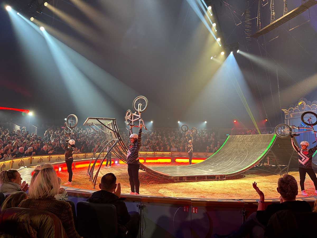 premiere-circus-krone-rosenheim-credit-stadttipps-rosenheim-28