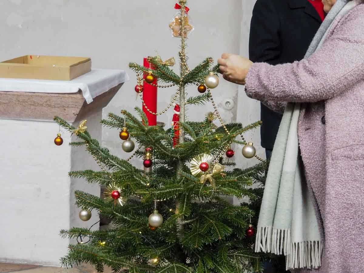 christbaumschmuecken-wirtschaftlicher-verband-credit-stadttipps-23