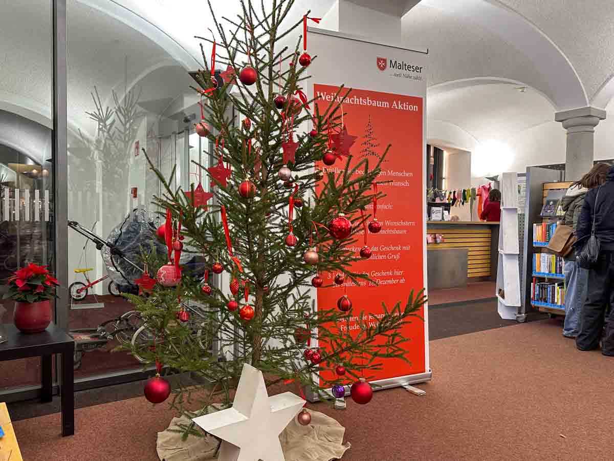 stadtbibliothek-weihnachtsmarkt-credit-stadttipps-rosenheim-46