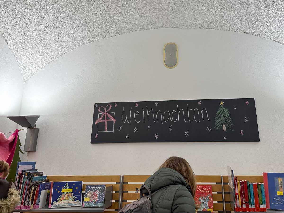stadtbibliothek-weihnachtsmarkt-credit-stadttipps-rosenheim-28